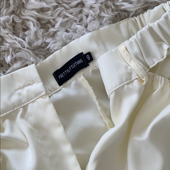 pretty little thing cream Cut out pants - Picture 5 of 5
